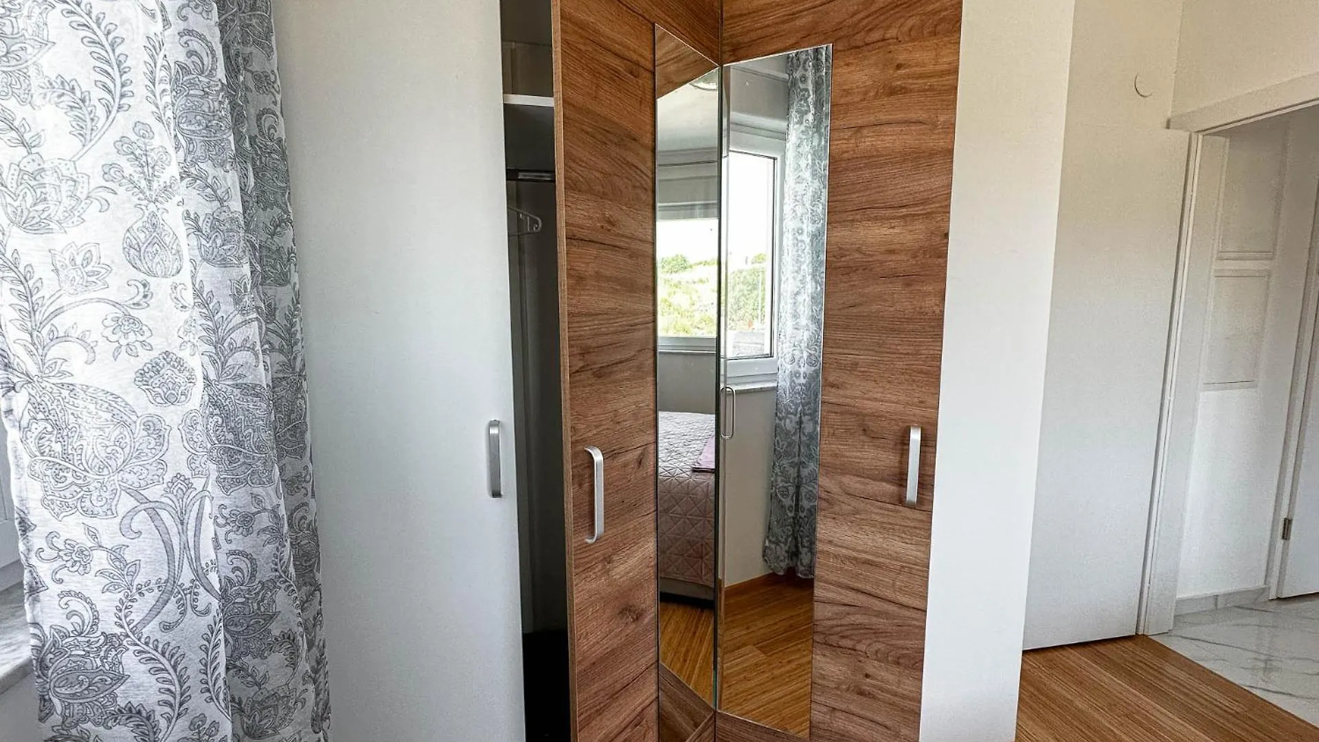 Brand New 2 Bed, 1 Bath Condo Zadar