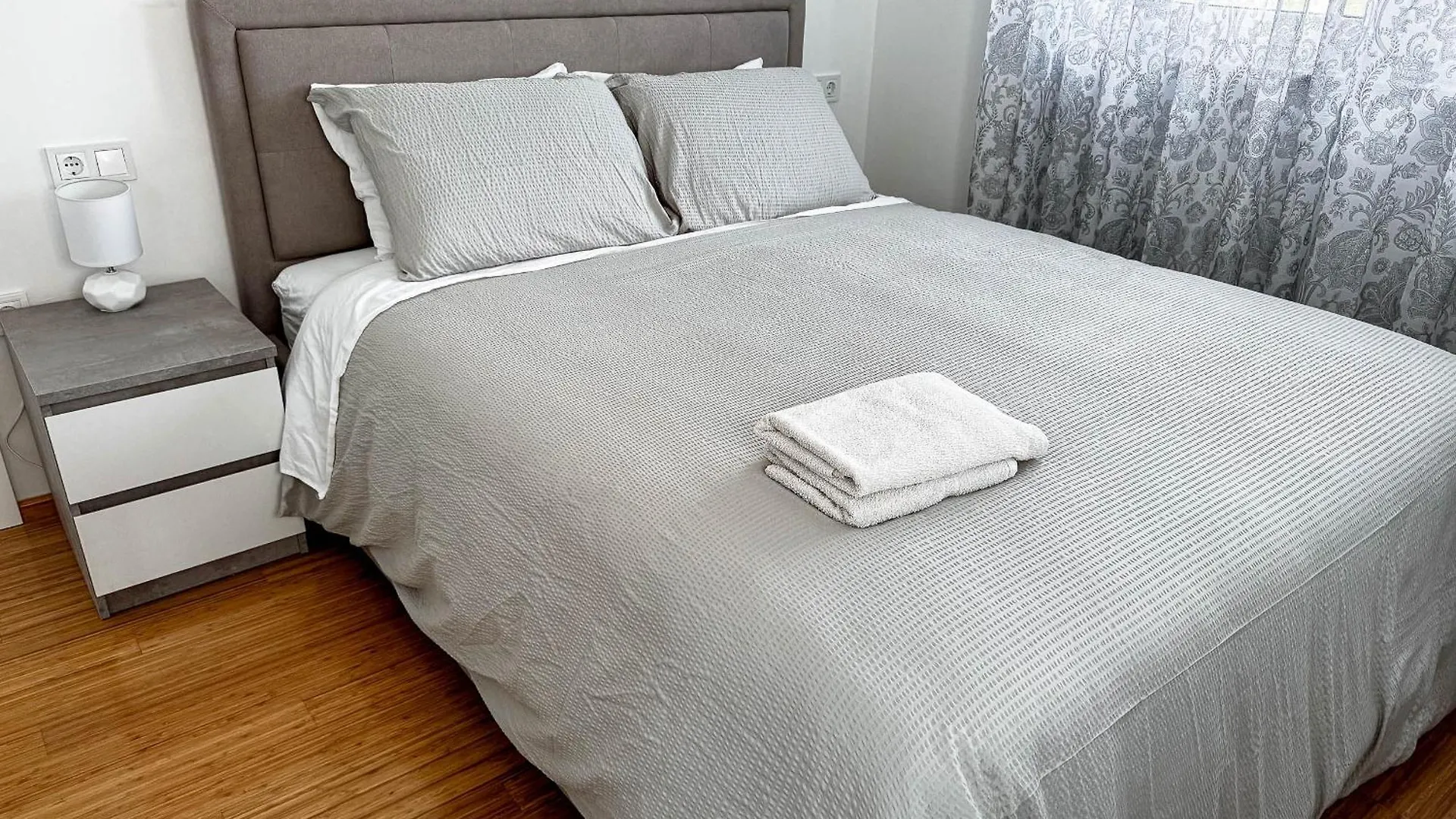 Apartment Brand New 2 Bed, 1 Bath Condo Zadar